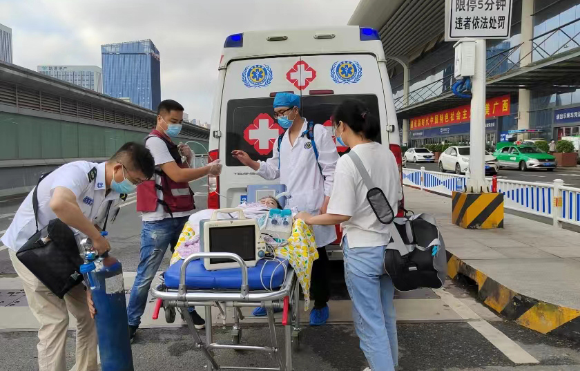 武邑县救护车出租公司